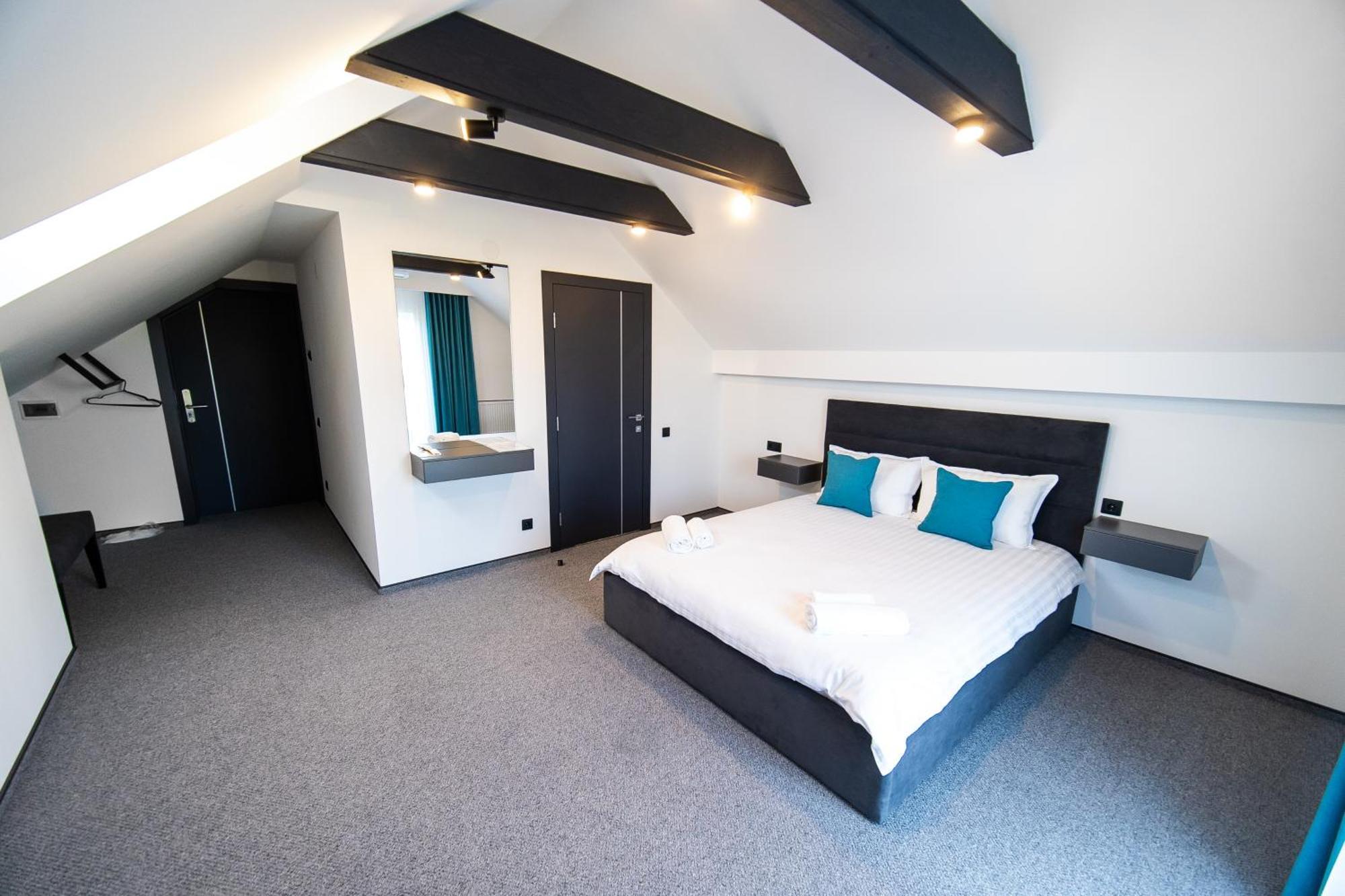 Royal Wood Hotel Rokytne  Zewnętrze zdjęcie